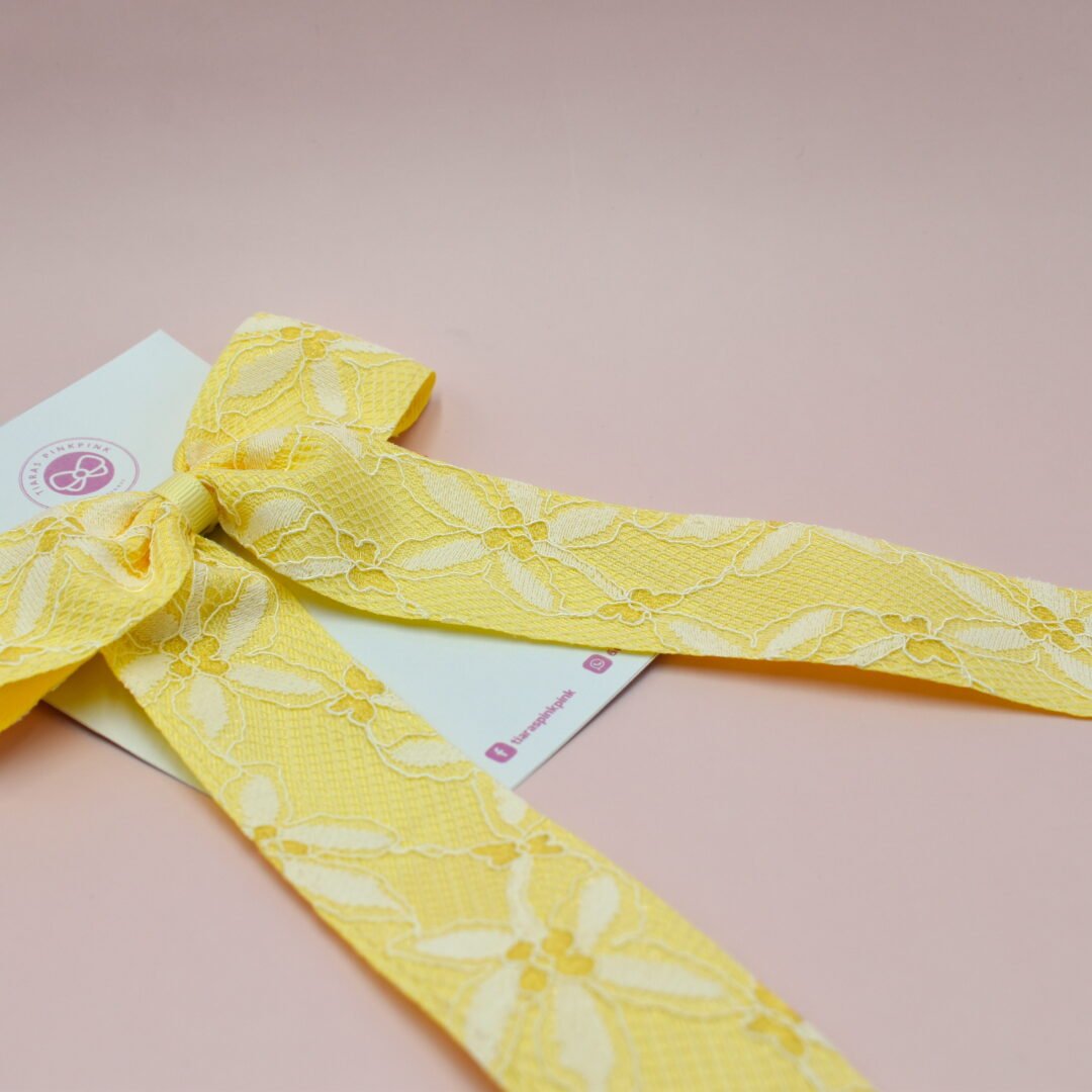 MOÑO AMARILLO LISA